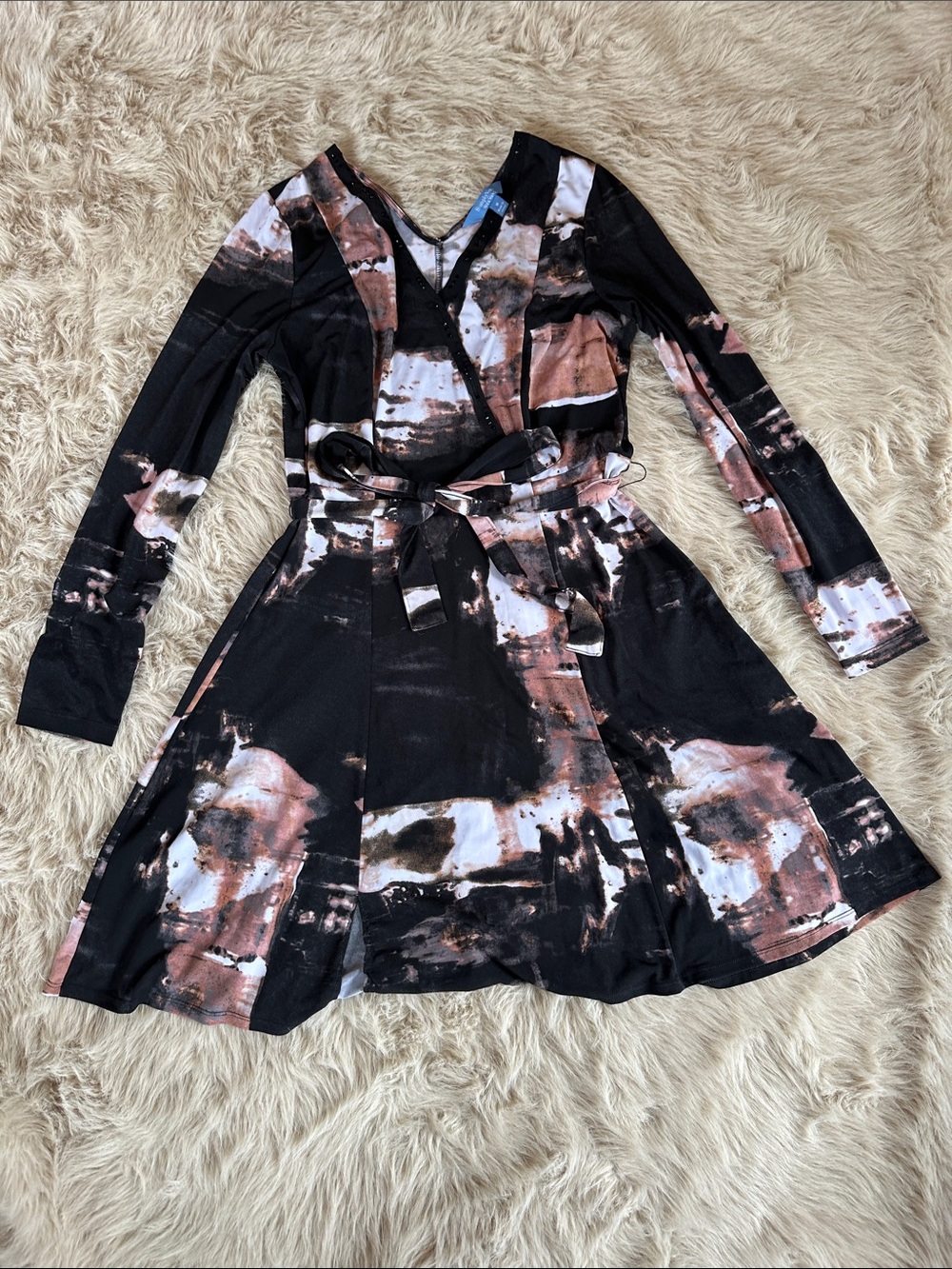 Simply Vera Vera Wang Black and Brown Abstract Wrap Dress